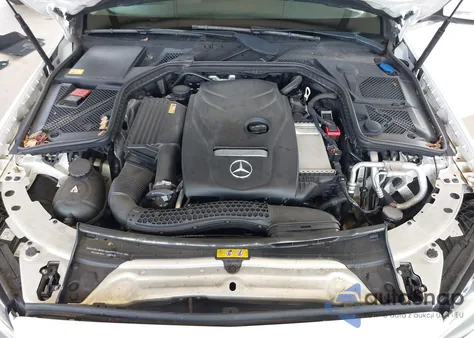 2015 Mercedes-Benz C 300 4Matic/Luxury 4Matic/Sport 4Matic from USA, damaged, VIN 55SWF4KB6FU023015